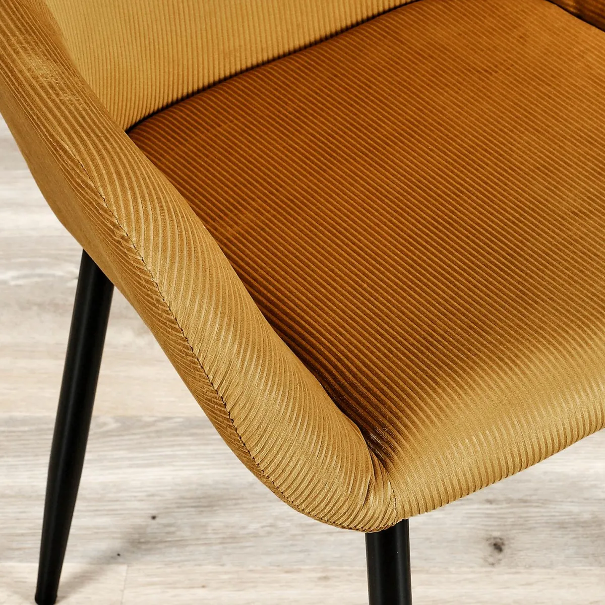 La Chaise Longue FAUTEUIL GIULIA JAUNE MOUTARDE VELOURS COTELE - Lot de 2 Clearance