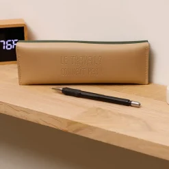 La Chaise Longue TROUSSE A CRAYONS LE TRAVAIL, CONNAIT PAS Discount